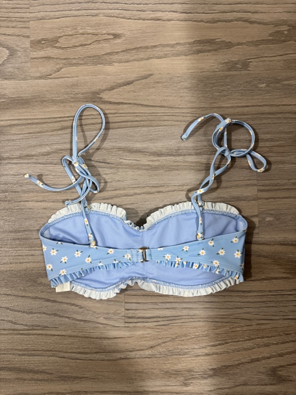Hollister Light Blue Floral Bikini Top Woman’s Size Medium - Picture 2 of 4